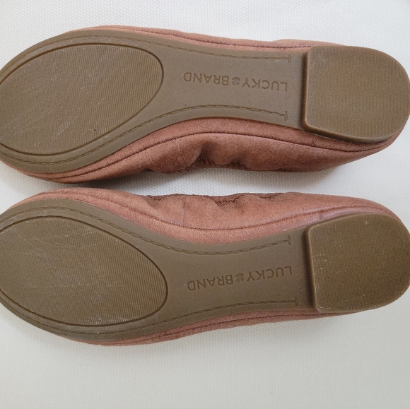 COPY - LUCKY BRAND FLATS - Picture 2 of 5